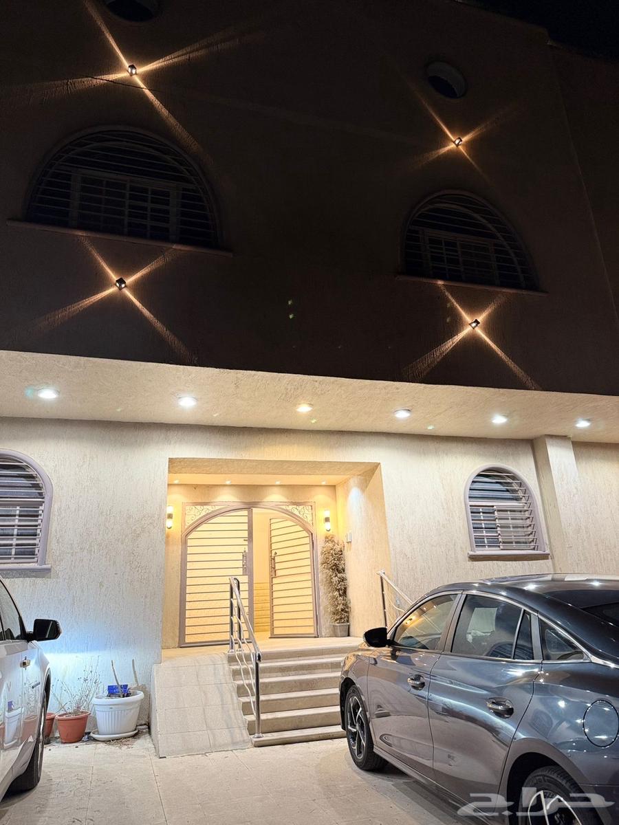 Building for sale, Al Waleed 3, prime location with an area of 600 sqm64240289607297111