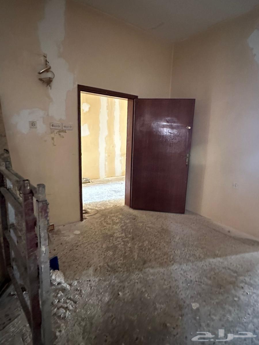 بيت للبيع حي المعلمين64240290019713111