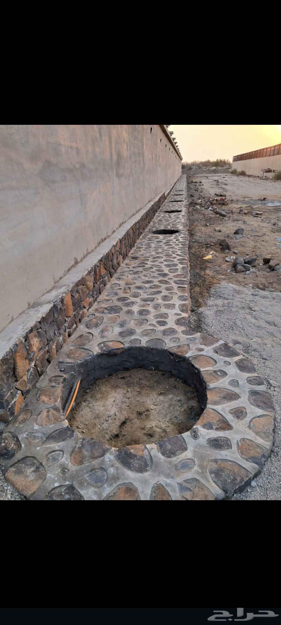 Flooring stone paving work with ground leveling64240148116482110