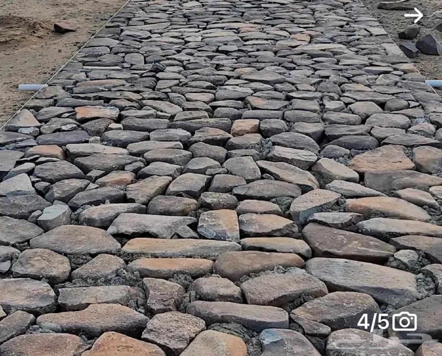 Flooring stone paving work with ground leveling64240148116482113