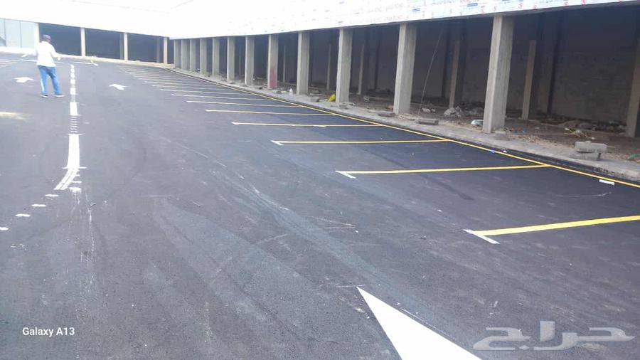 Asphalt and marking works64239760596993114