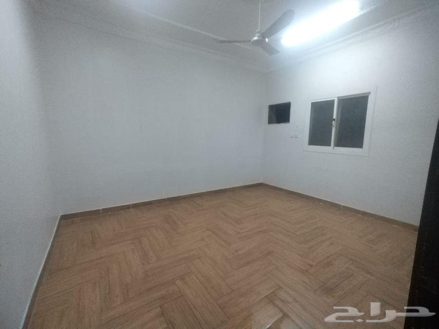 شقة 4 غرف وصالة تبوك حي الحمراء دور ثاني64244660639105110