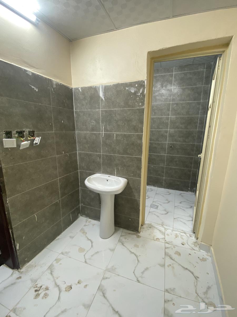 قرف عزاب للاجارة منها 1064237605201410112