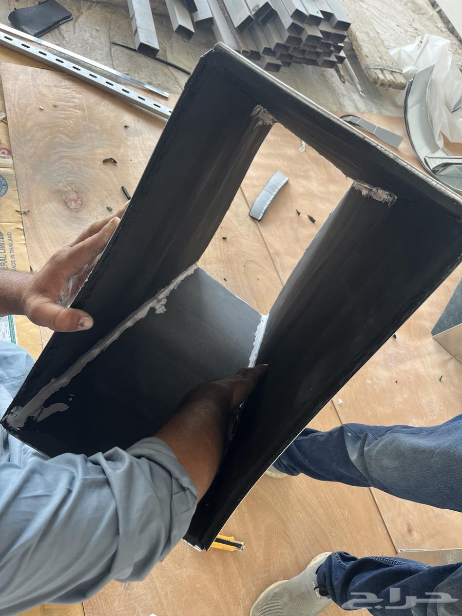 Fully internally and externally insulated duct with device installation method64240951255425111