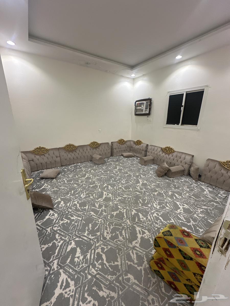 استراحه مكونه في غرفتين نوم ومجلس ودورة ميااه في مثمله خلف64240617251329113