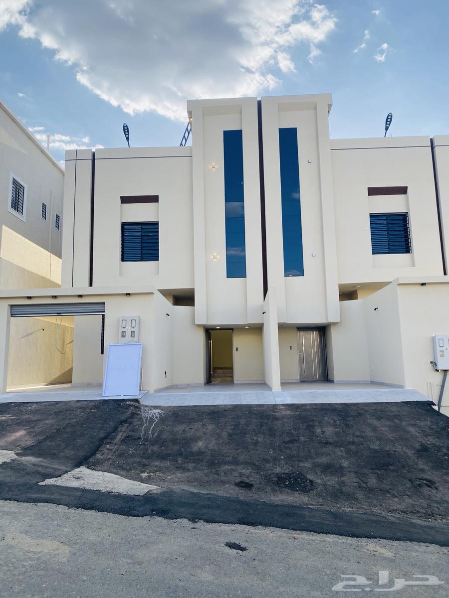 للبيع روف علوي مع ملحق تشطيب فاخر من 670 الف64240137796611112