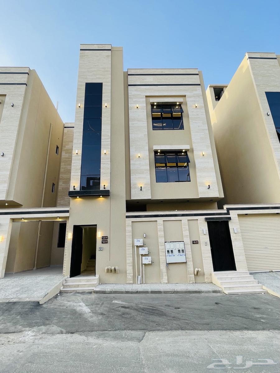 للبيع شقق علوي مع سطح خاص بحي الضيافة بسعر 520 ألف فقط64240289956482111