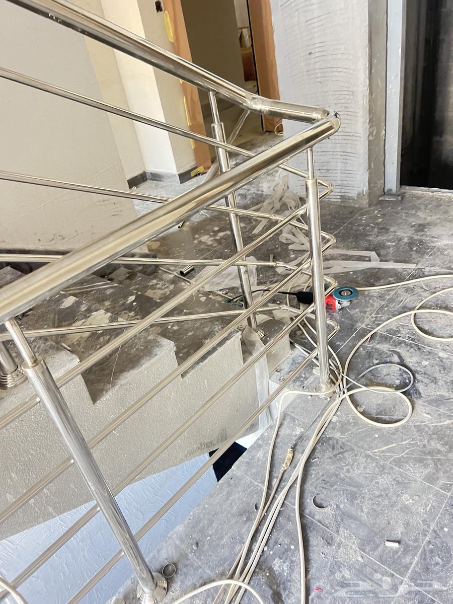 دربزين سلالم64241320713090112