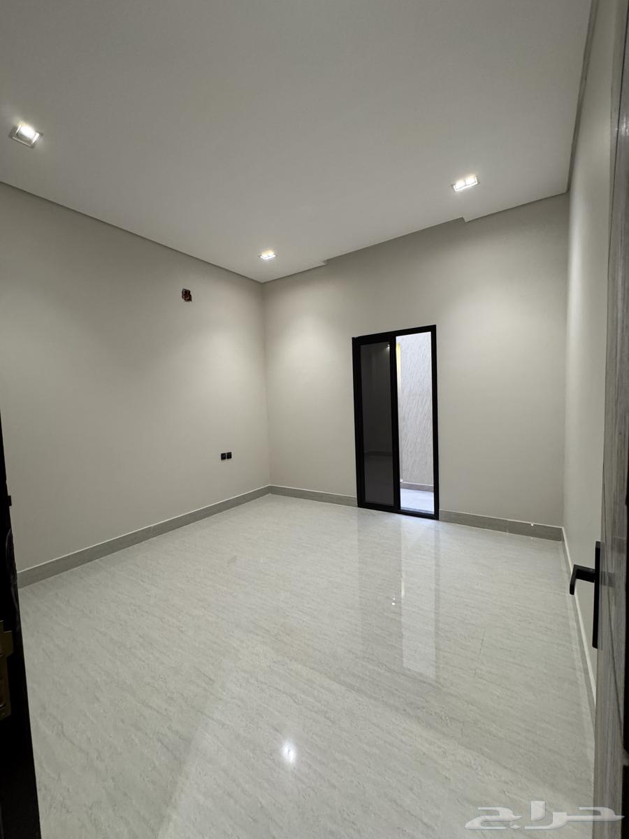 للبيع دور ارضي في حي الجنادرية(مخطط المعالي)64240291109635113