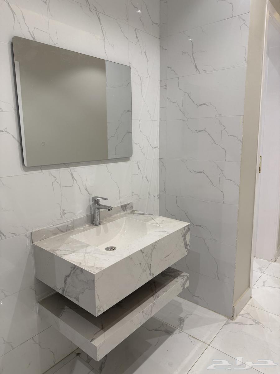 شقه بحي النظيم للبيع64240136561537113