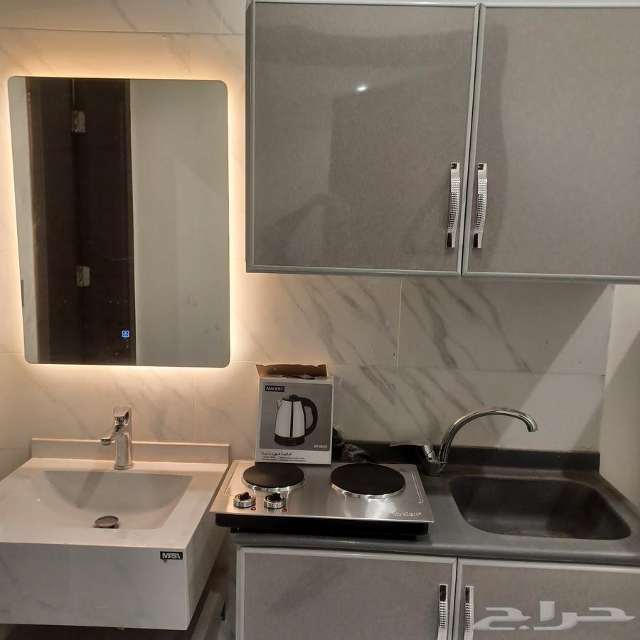 شقة عبارة عن استديو مفروشة للإيجار  الموقع الحمدانية جدة64240137633537110