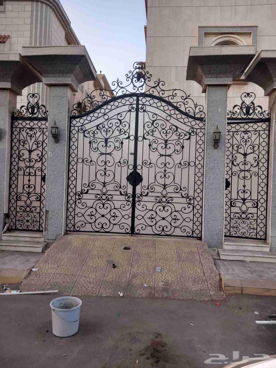 حداد ابواب اكلادينج للفلل والقصور موديلات عصرية64241148408322112