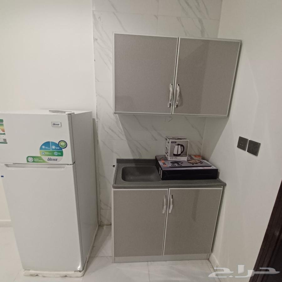 شقة عبارة عن استديو مفروشة للإيجار  الموقع الحمدانية جدة64240137633537113