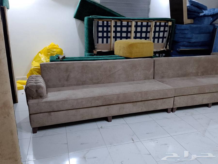 تفصيل وتنجيد حسب الطلب الزبون عندكم كنب قديم يرجع جديد64241654081411111