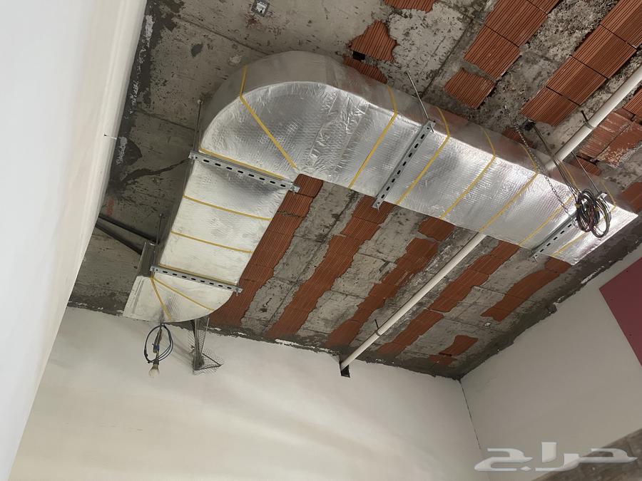 Fully internally and externally insulated duct with device installation method64240951255425110