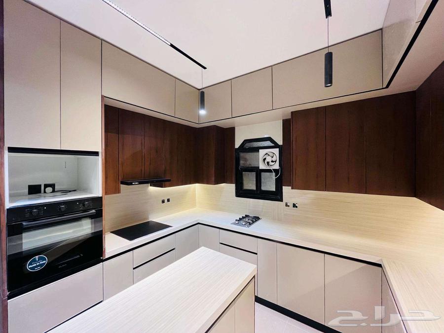 فني المنيوم64244670224515111