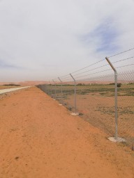 Installation of wire mesh by a contractor64244831976963111