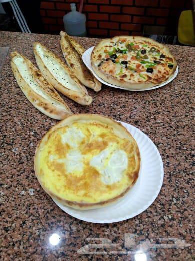 معلم يبحث عن عمل معلم فلافل حمص64244833621890112