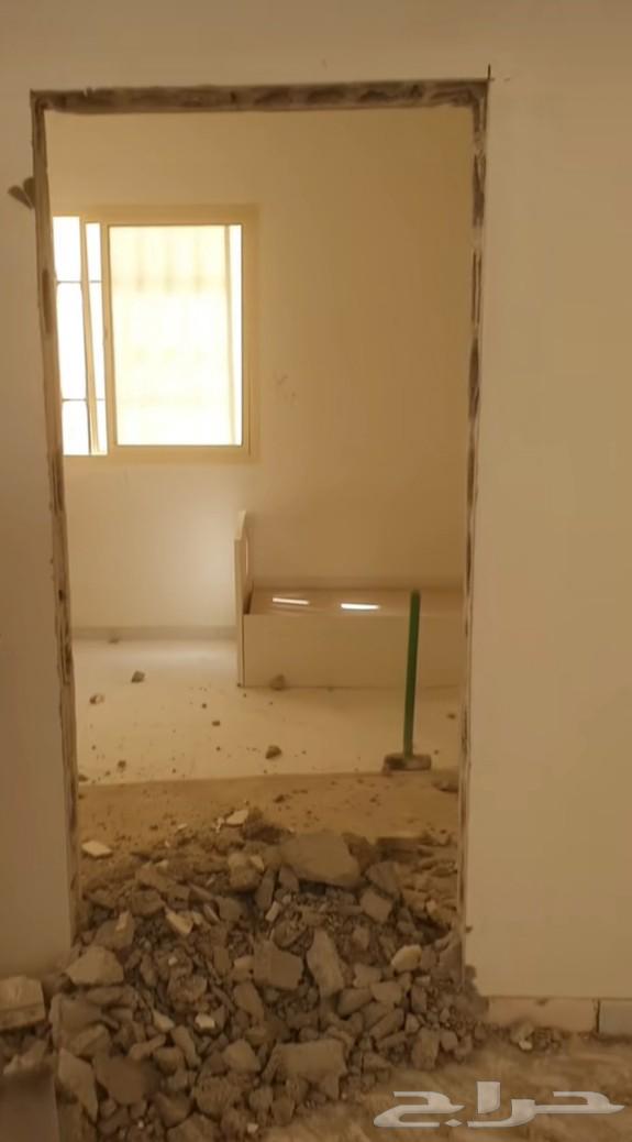 Building, tiling, and demolition contractor64241846047619114