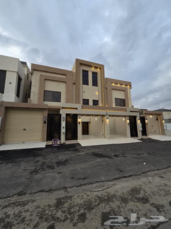 للبيع روف علوي مع ملحق مدخل سياره تشطيب راقي بالمحاله 700الف64240137450882110