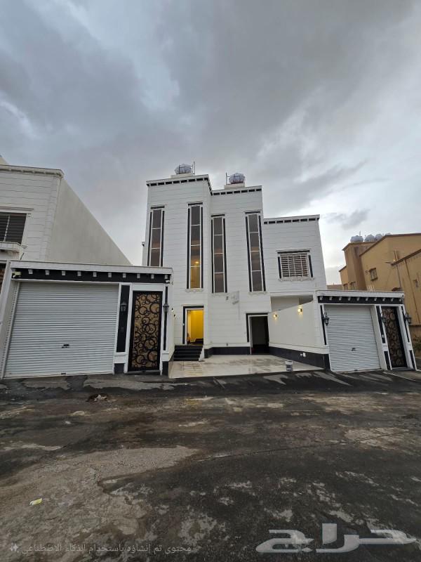 للبيع روف علوي مع ملحق تشطيب راقي خلف مستشفى الألماني 620الف64240450111618111