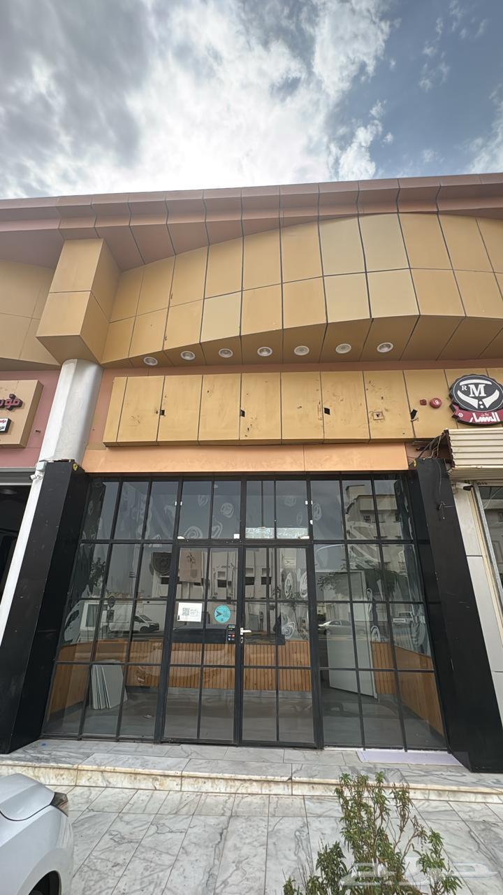 للايجار محلات في حي الصفراء بجوار نادي الرائد ببريدة64240137582338110