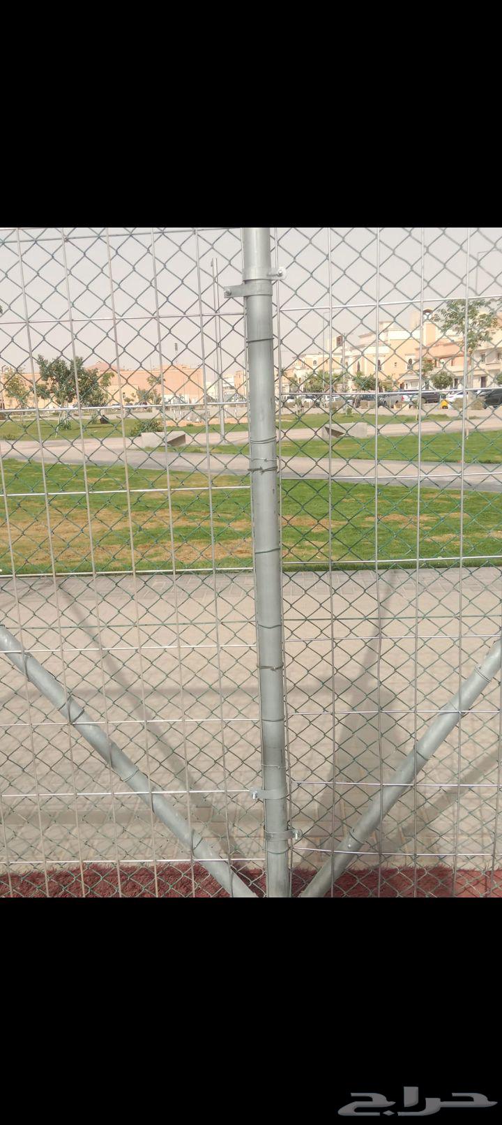 Installation of fencing for farms, reserves, and roads64241318382595110