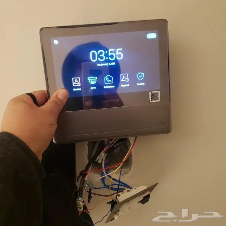 CAT 6 Cable Technician. Installing Cameras and Internet Installation for Smart Devices64241486507011111