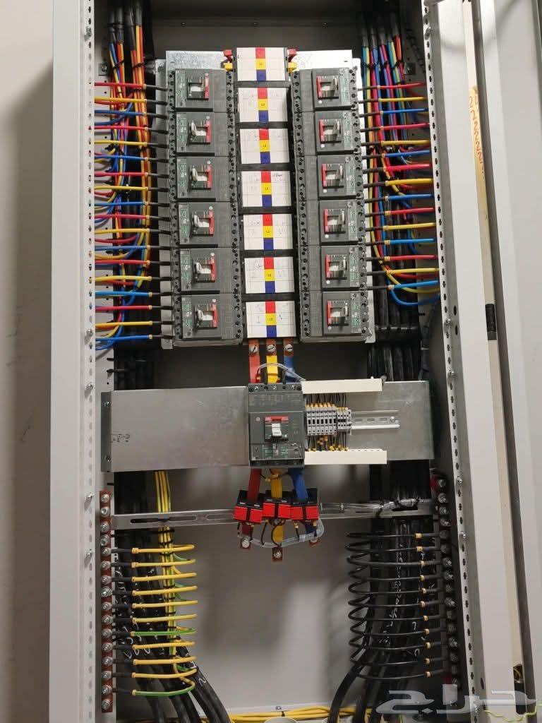 فني كهربائي64240458995075110