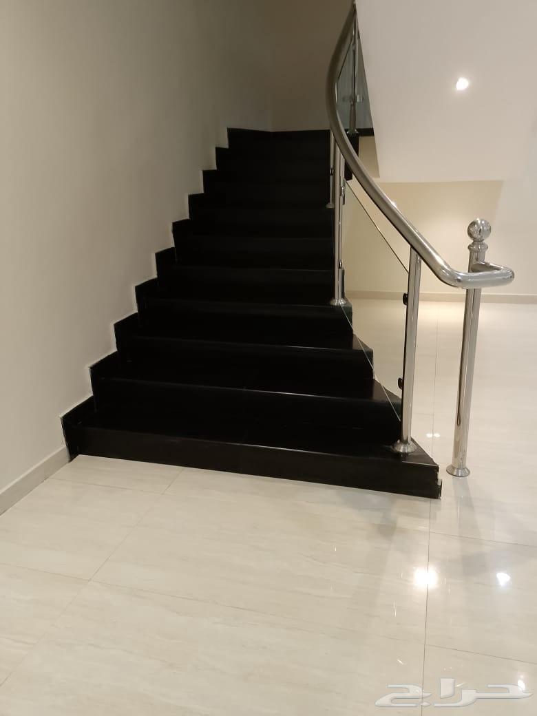 جلي بلاط وتنظيف شقق ومنازل وفلل غسيل مجالس سجاد وخزانات وعزل64241147372291114