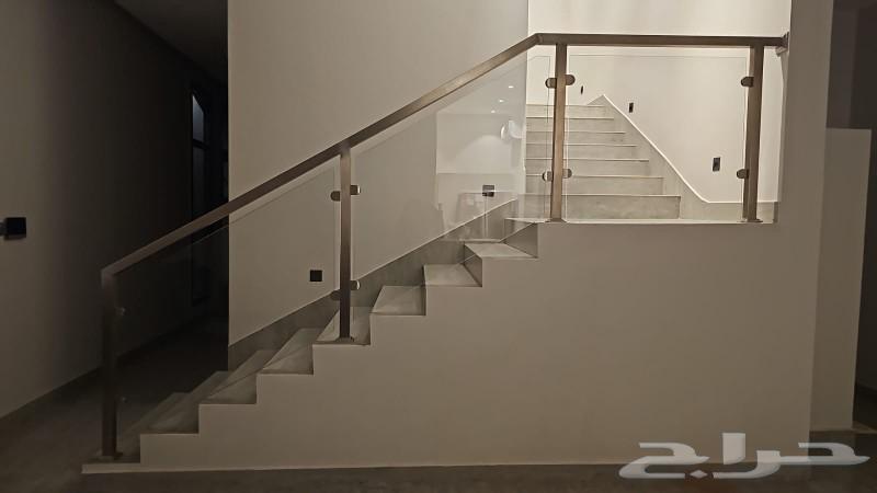 درابزين الدرج متنوع بأسعار خاصة64240458053251114