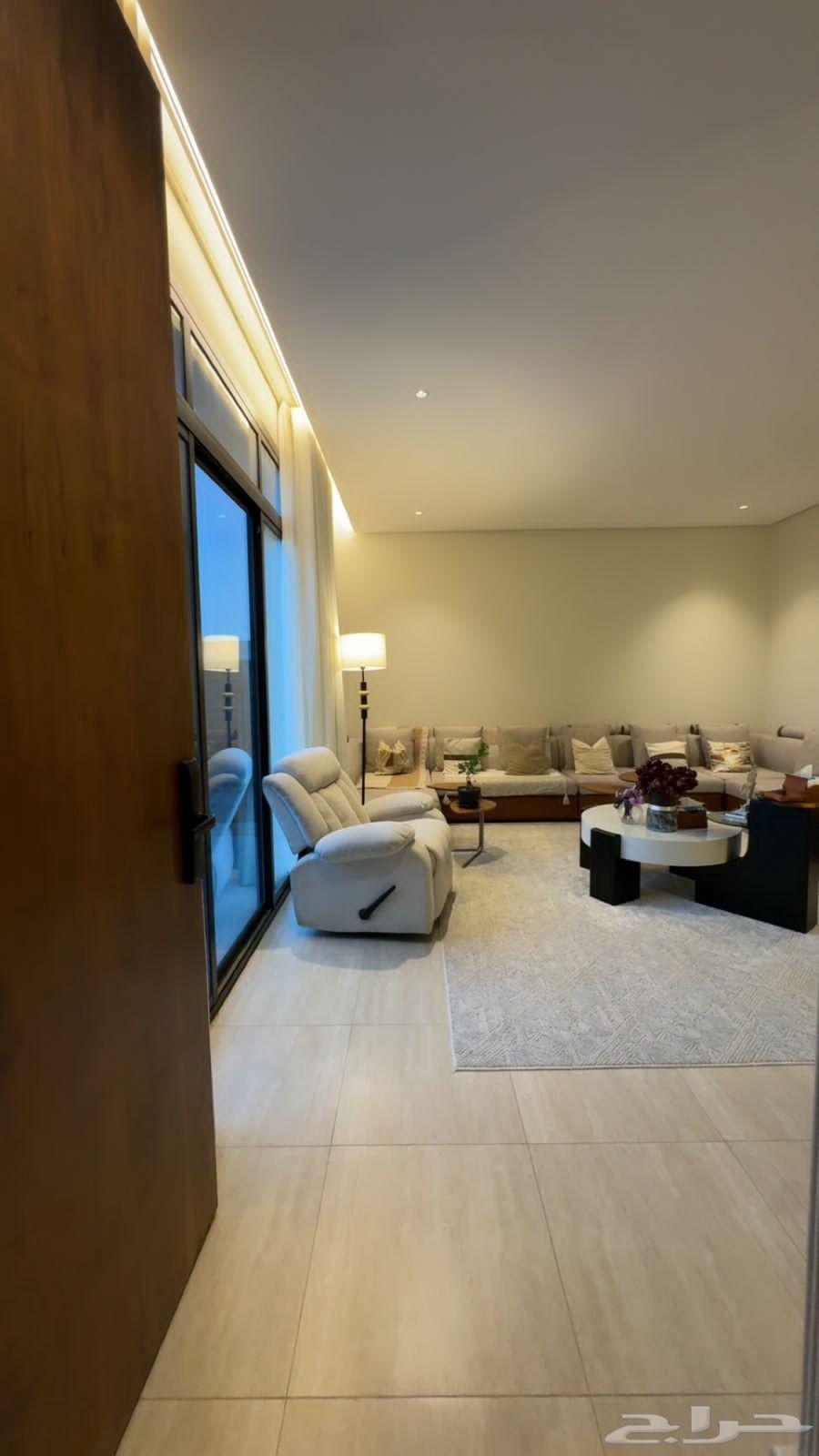 دور للإيجار السنوي موثق بالكامل64240290294402112