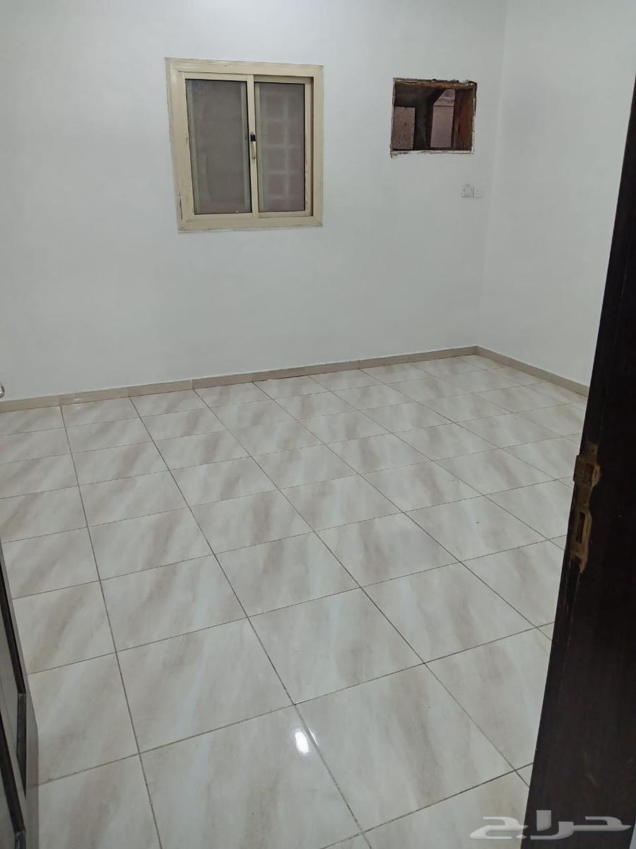 شقة 4غرف للاجار حي الفضيلة64244661146114113