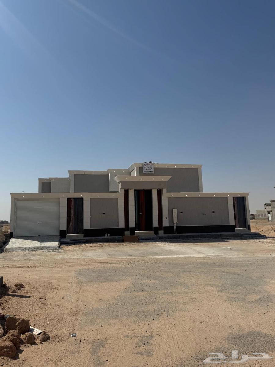 دور للبيع (حي الشروق_حفر الباطن)64240450938113110