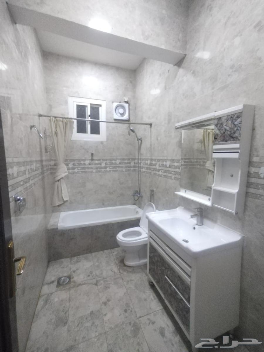 شقة 4 غرف وصالة تبوك حي الحمراء دور ثاني64244660639105111