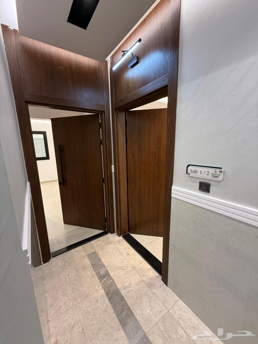 شقه بحي الفيصليه للبيع64244661055491111