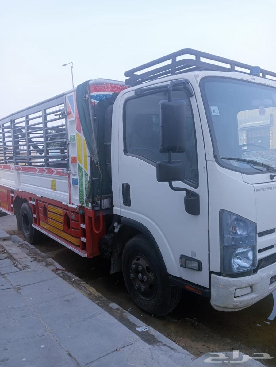 دينا لنقل البضاعه داخل الرياض وخارجها64240787376897110