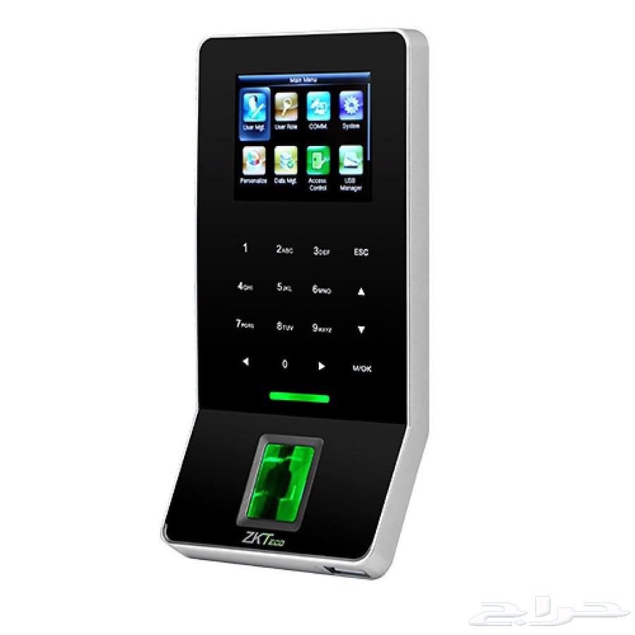 Specialist in installing smart locks and fingerprint devices64249506172802112