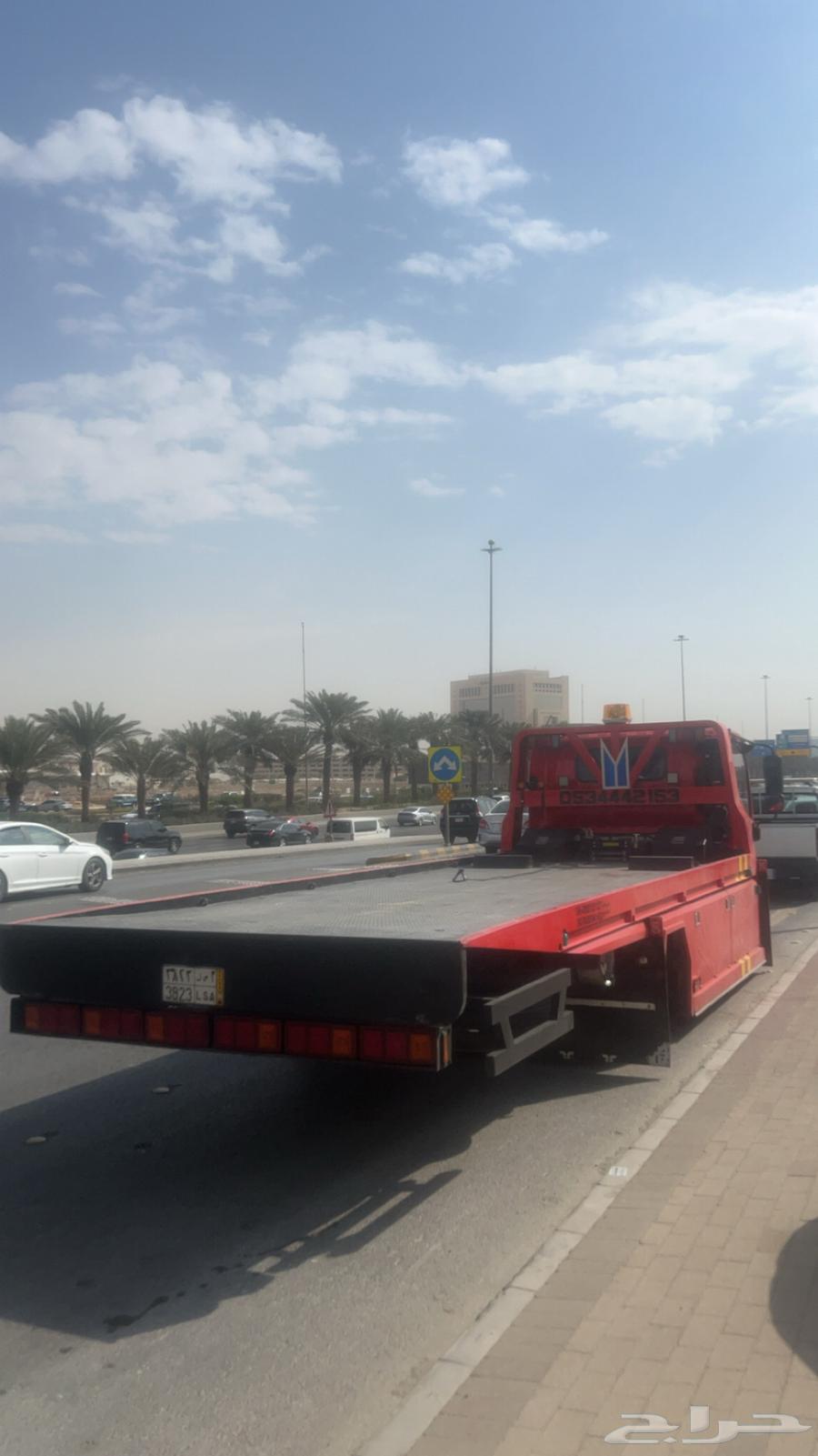 Hydraulic leveling64254508673923110