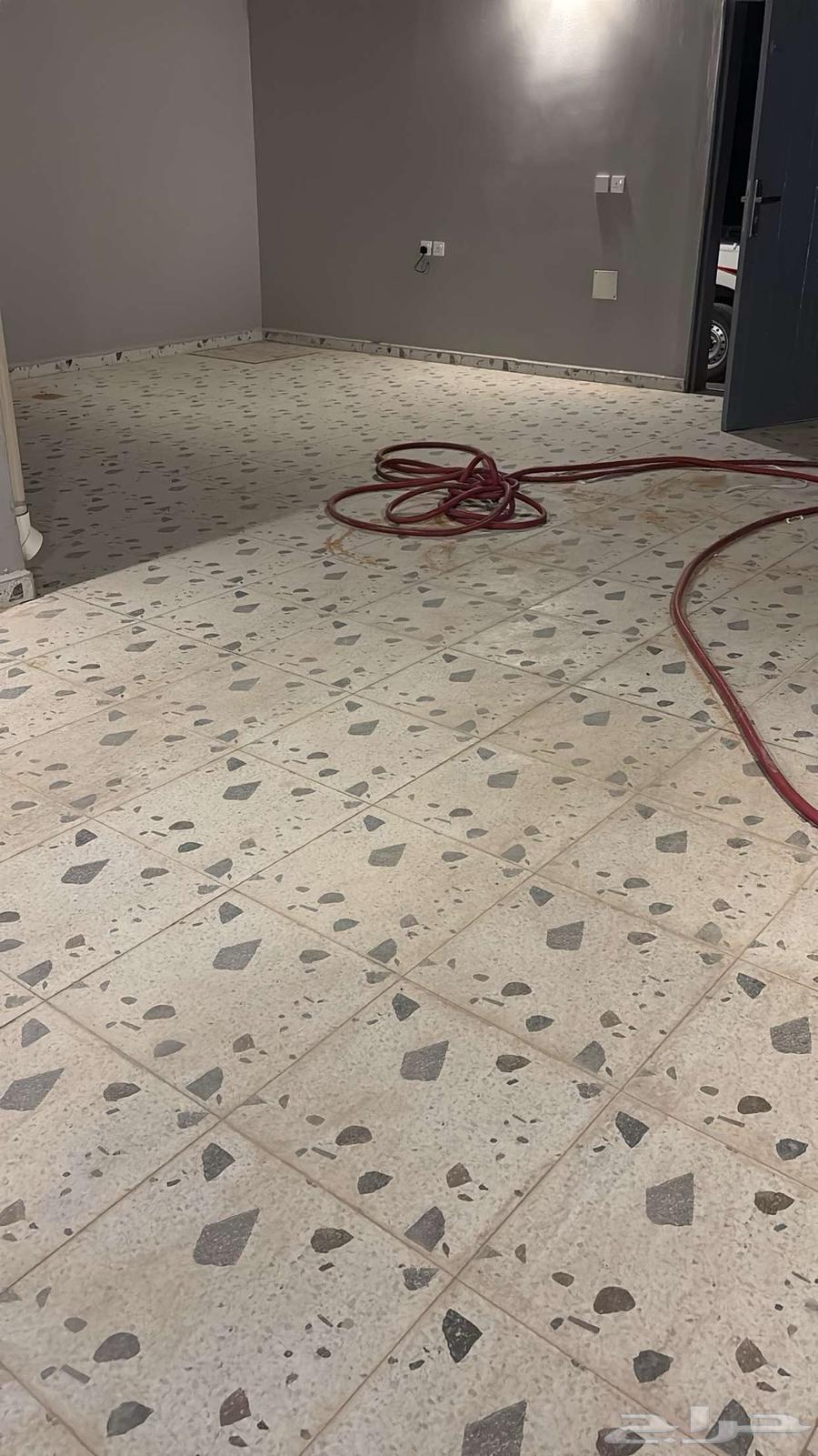 استراحه بحي الخضر للايجار باقي له 4شهور ونص مع اثاثه64254145286019112