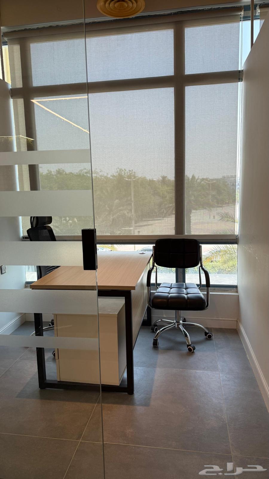 مكاتب مؤثثة للايجار ومواقف ومستودعات بالرياض64249714415490112