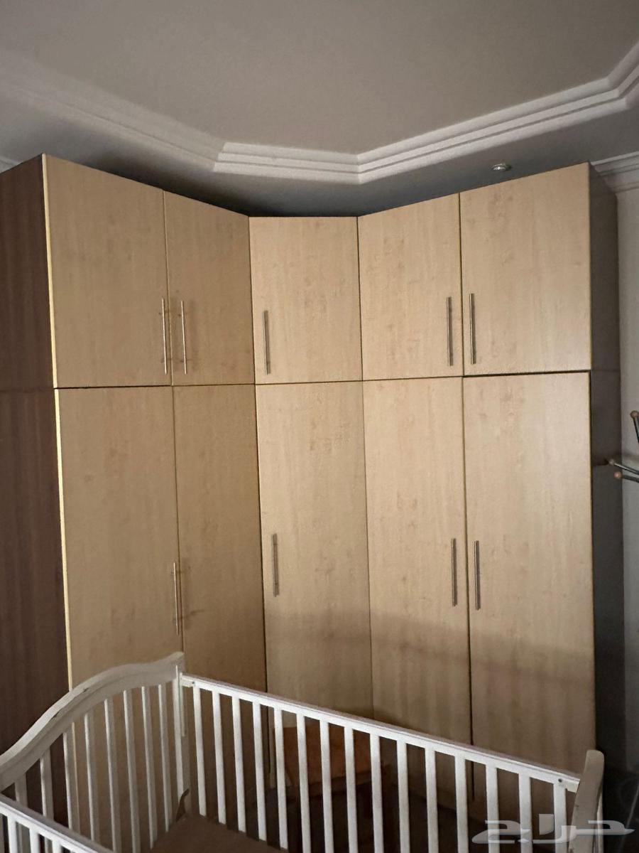 Carpenter for disassembly and assembly64260308248451111