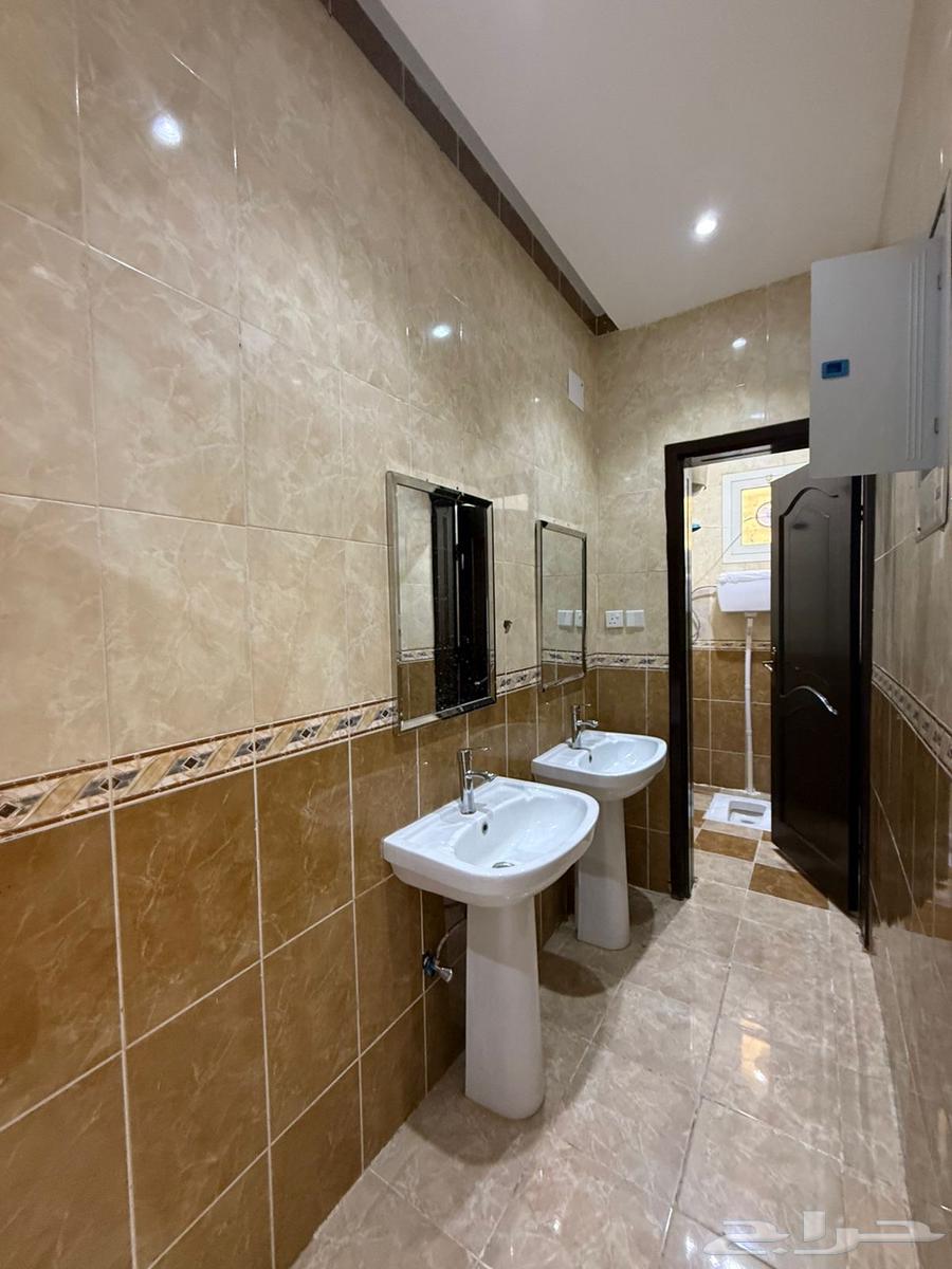 شقة حي البوادي للبيع ب 330 الف تقبل دعم64249714145537110