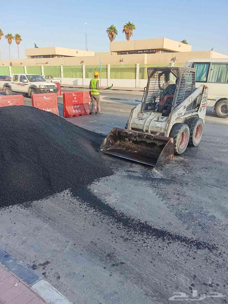 Asphalt paving of roads, public and private projects64254666918659112