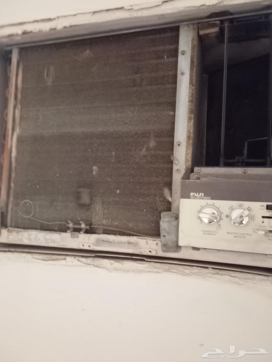 عدد  4 مكيفات شباك مستعملة نظيفة وتلاجة ومراتب64249723113729114