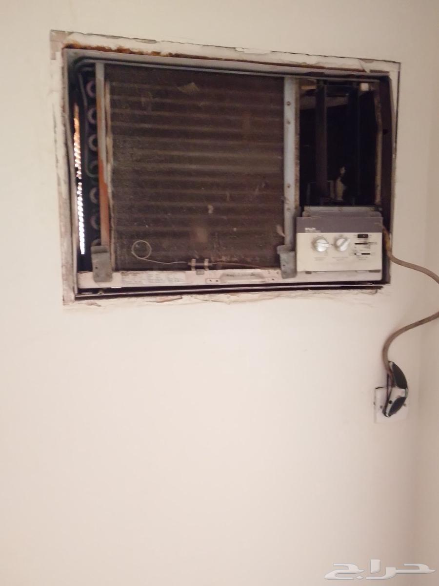 عدد  4 مكيفات شباك مستعملة نظيفة وتلاجة ومراتب64249723113729113