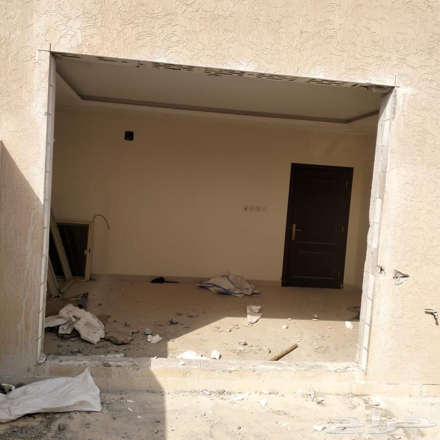 Breaking, repairing, and opening doors and gates64249939138946112