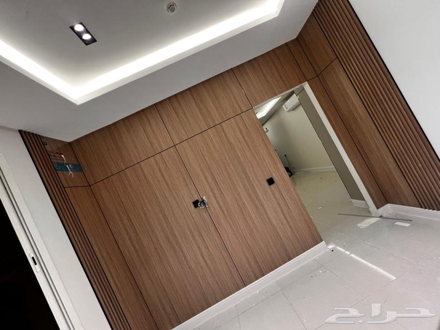 Installation of quartz board alternative, marble alternative64255455803650112