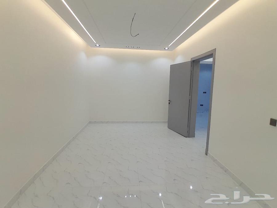 للبيع شقه دور ارضي تمليك بمدخل سيارة ب550الف 6غرف64249714046209114