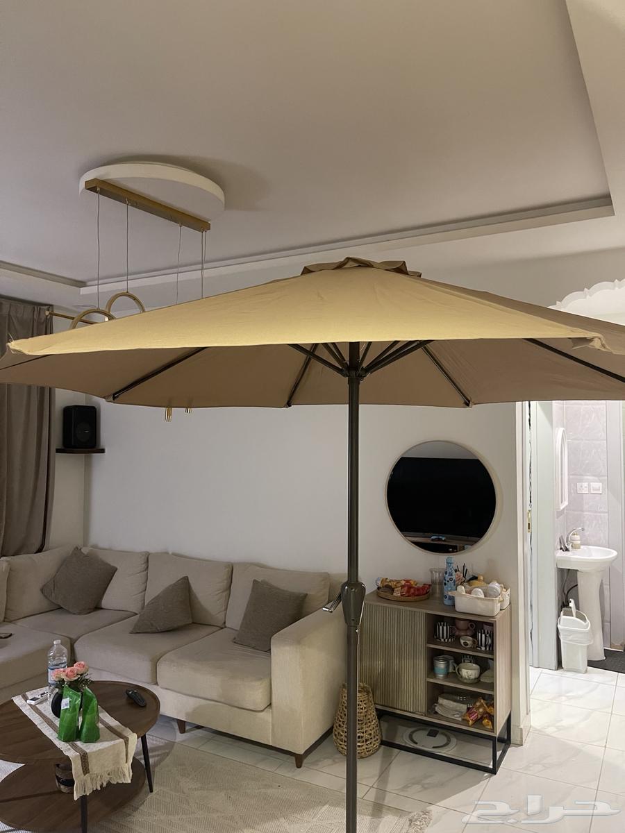 Portable outdoor umbrella for gardens, courtyards, rooftops, seating areas64254668328961110